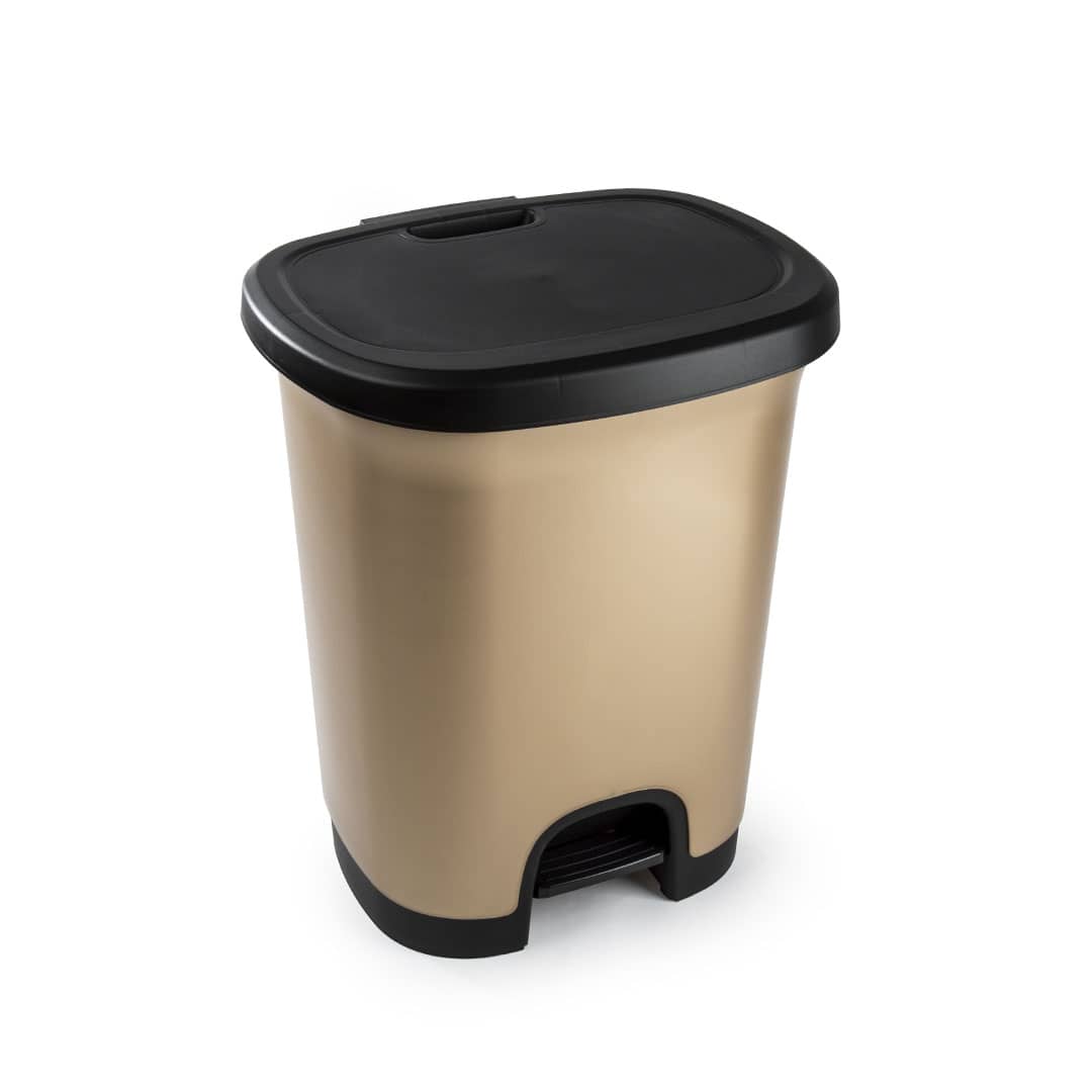 Cubo basura plastico apertura pedal 18 Litros Dorado