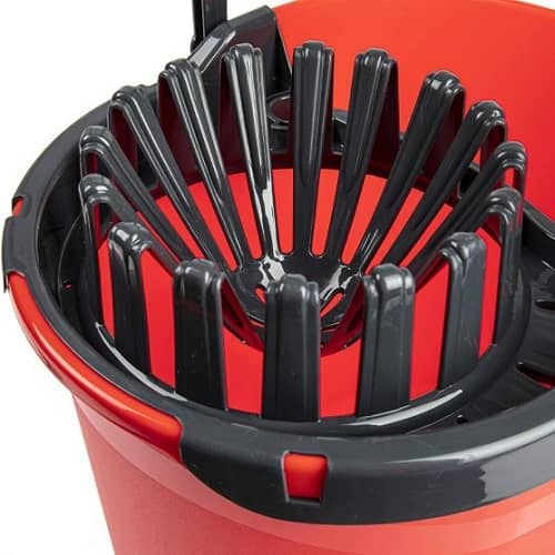 Cubo Fregona Escurrefacil menos esfuerzo para escurrir 14 Litros rojo-negro