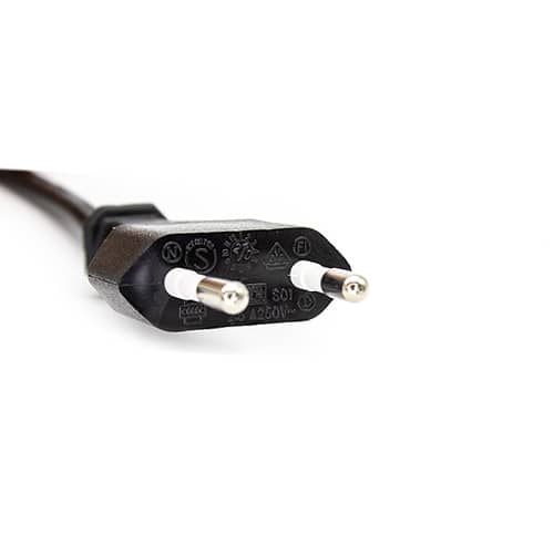Cable de alimentacion IEC-320-C7 0.50 M Negro