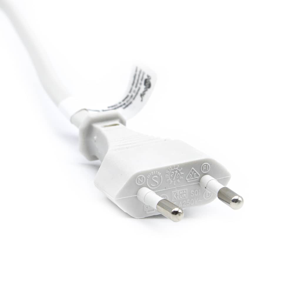 Cable de alimentacion IEC-320-C7 1.8 M Blanco