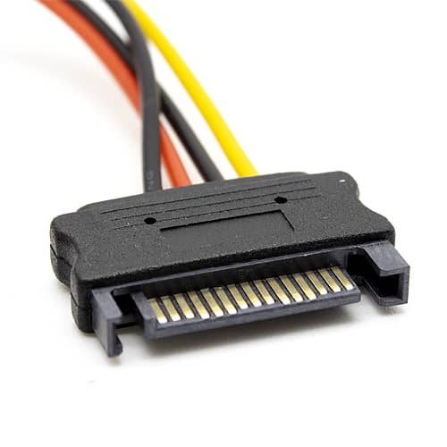 Cable de alimentacion interna SATA macho - Molex hembra 0.15 M Negro