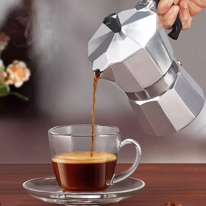Cafetera Moka manual de aluminio 12 tazas 24 cm Plateado