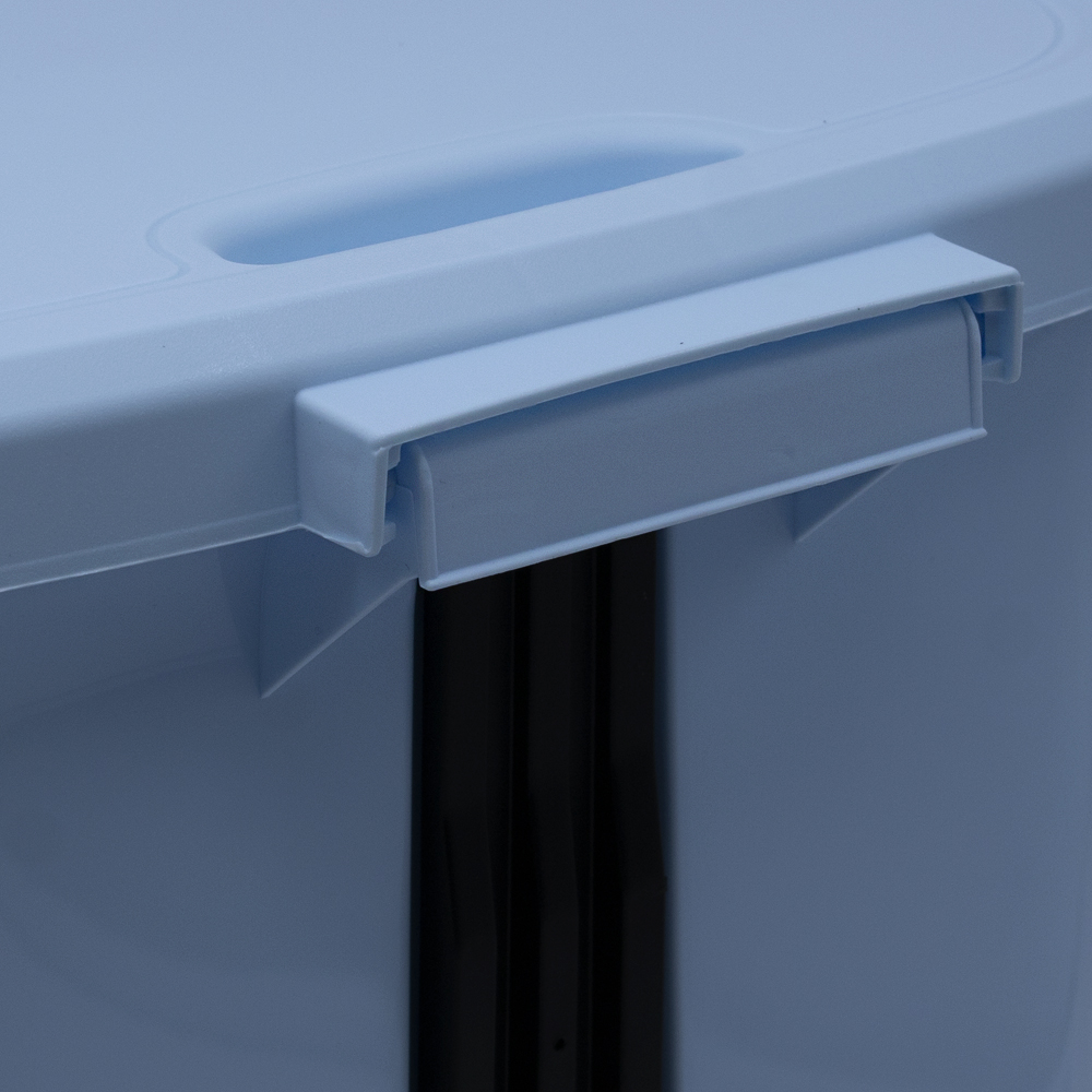 Cubo basura plastico apertura pedal 8 Litros Azul