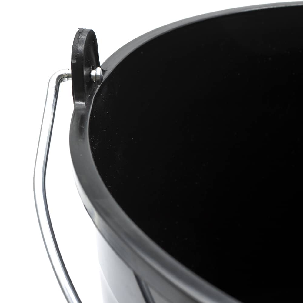 Cubo plastico reciclado engomados 15 Litros Negro