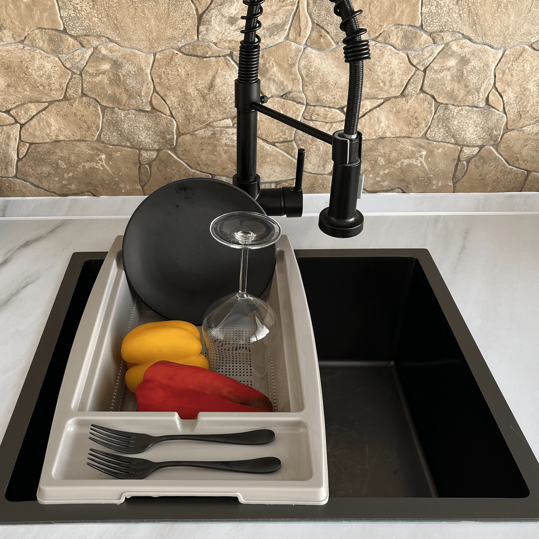 Escurreplatos para fregadero de plastico  Beige