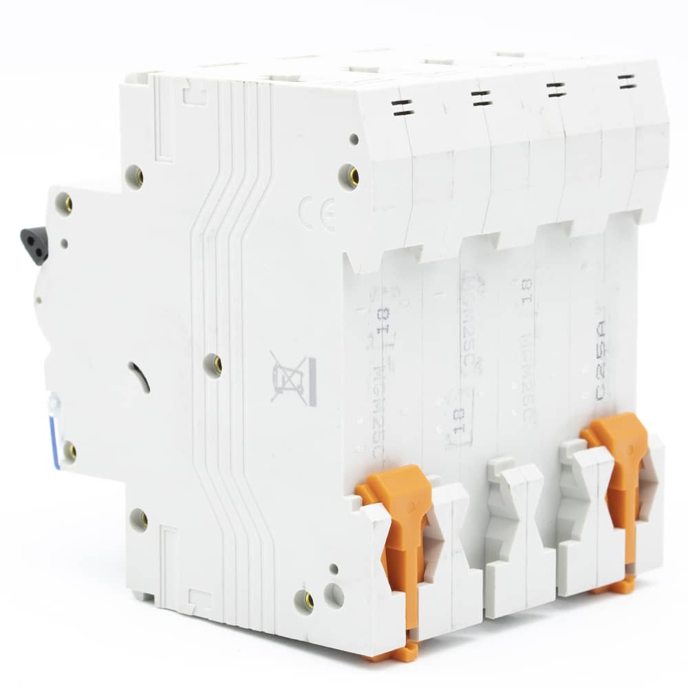 Interruptor Automatico Industrial 4P-6 kA  Blanco 25 A