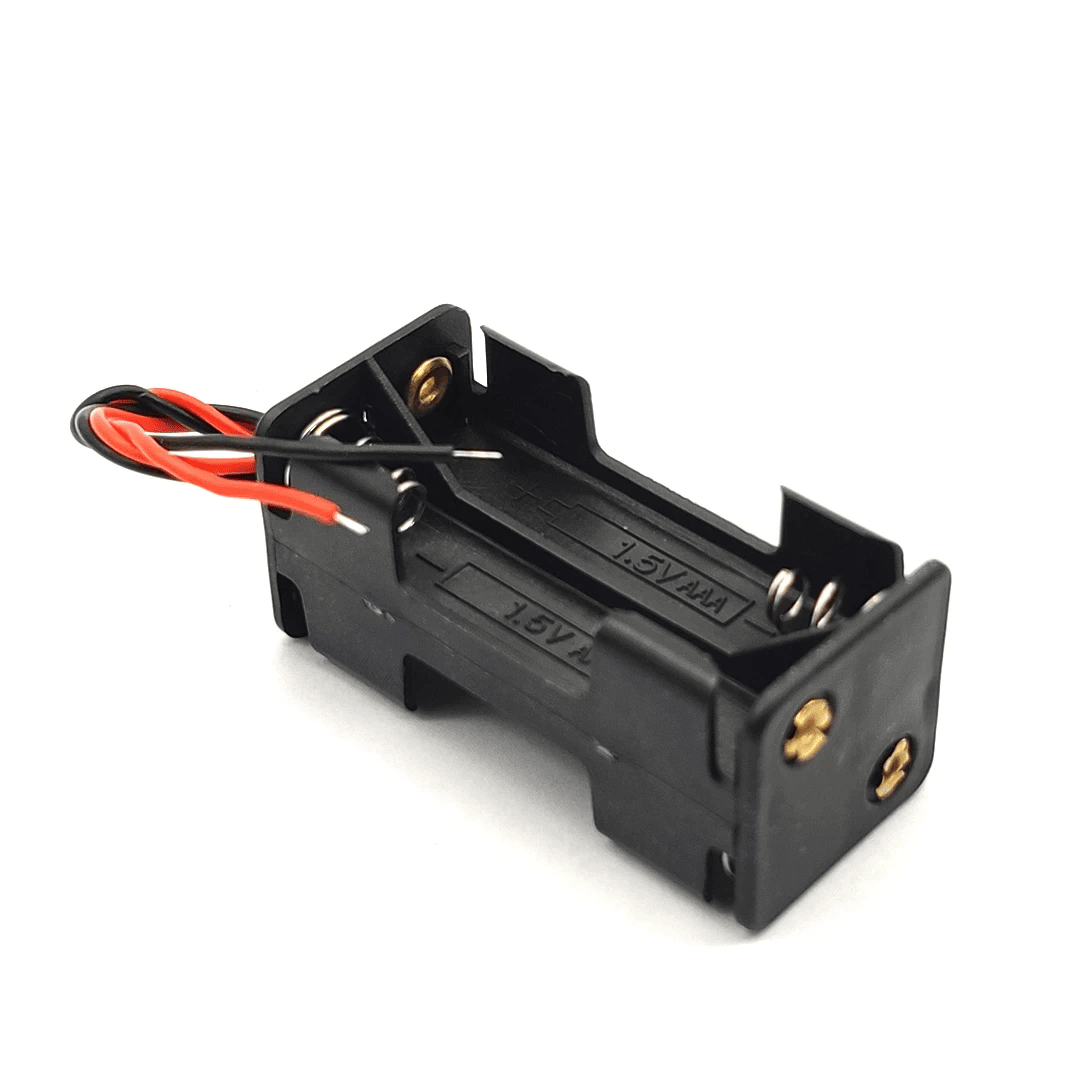 Portapilas para 4 pilas LR3 AAA con cable  Negro